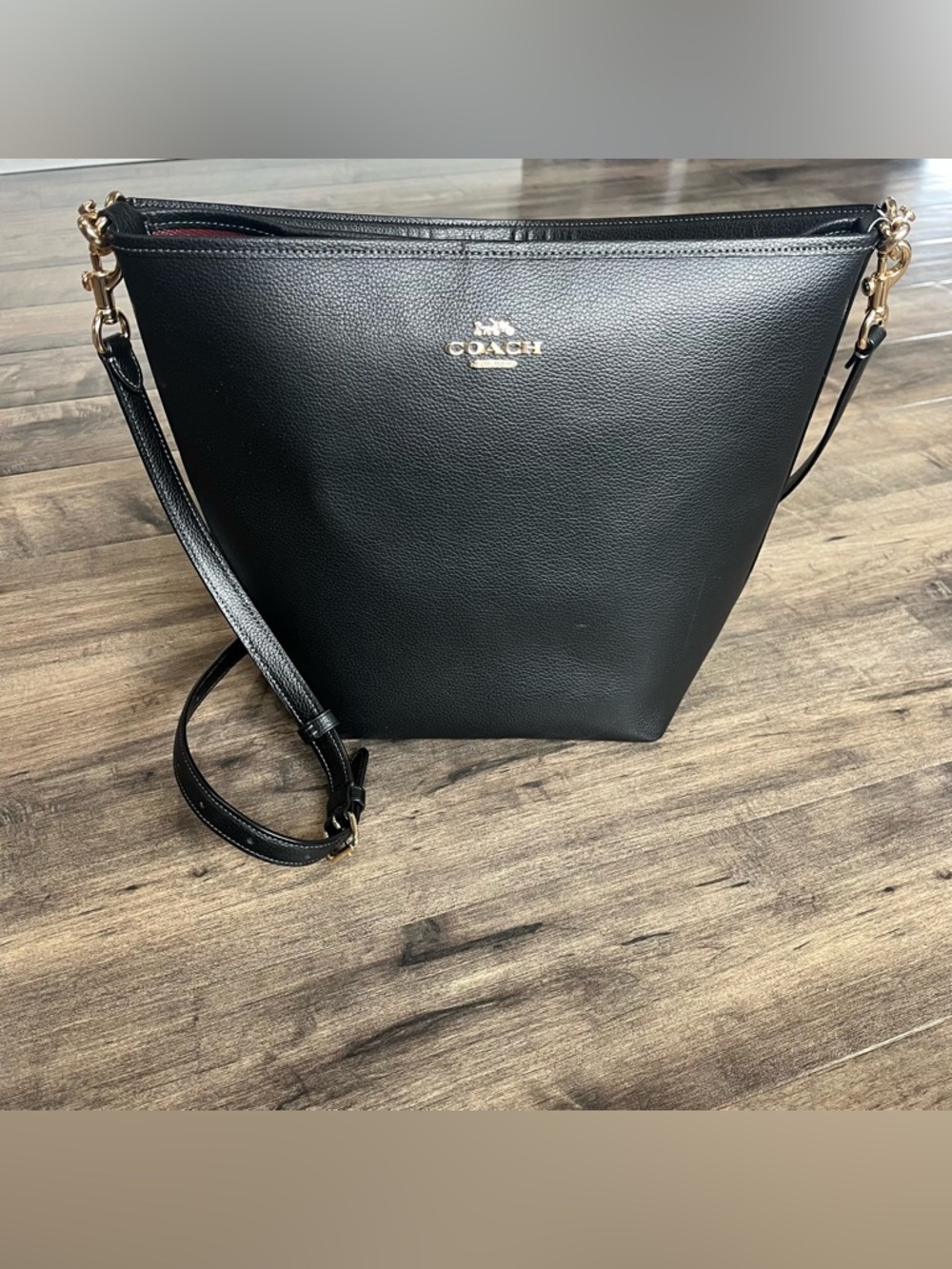Coach City Large Bucket Bag In Pebbled Black Leather, Gold Hardware